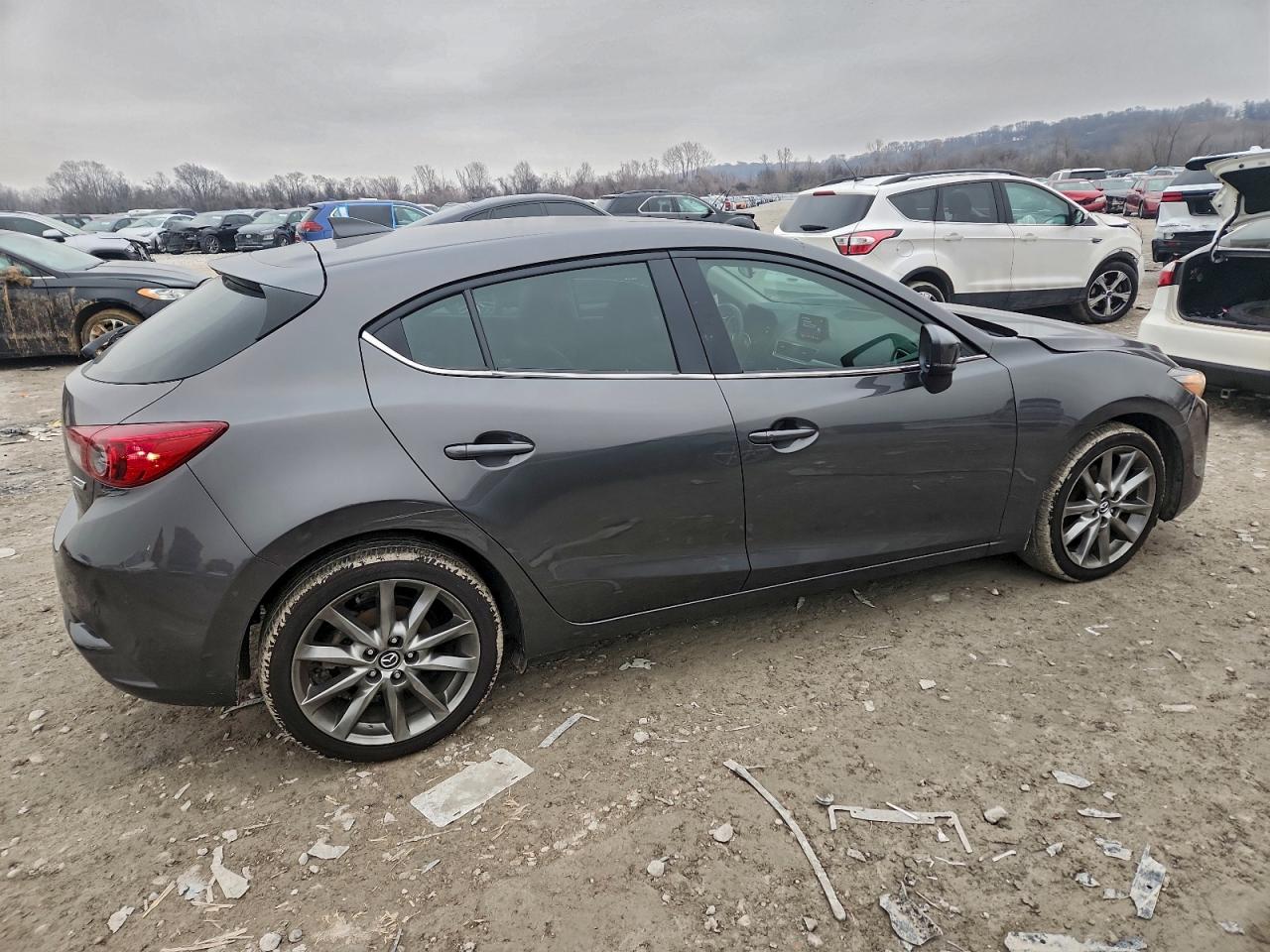 2018 MAZDA 3 TOURING photo 3