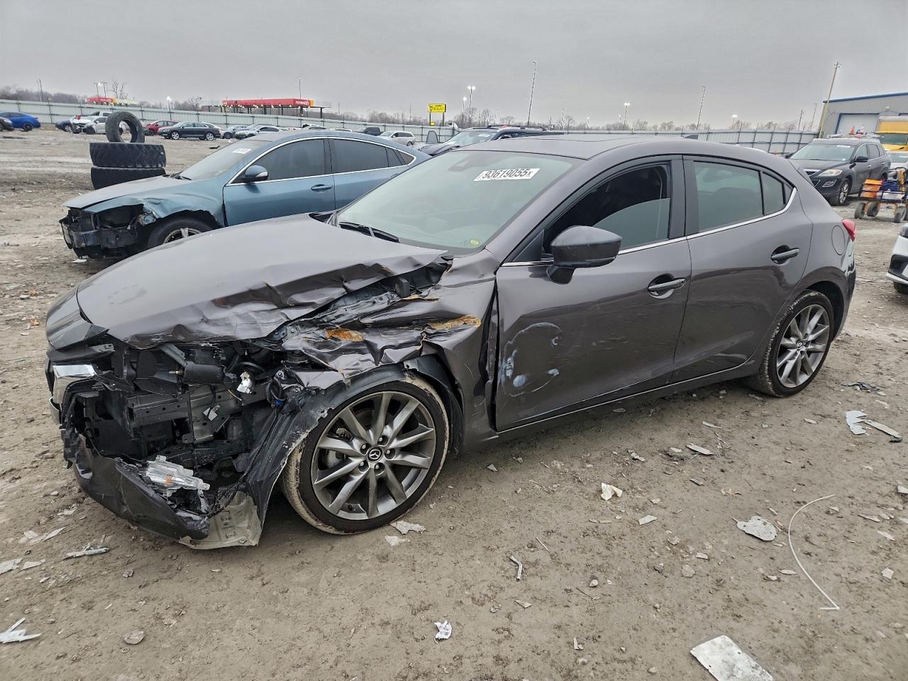 2018 MAZDA 3