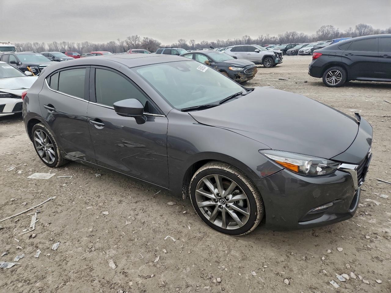 2018 MAZDA 3 TOURING photo 4