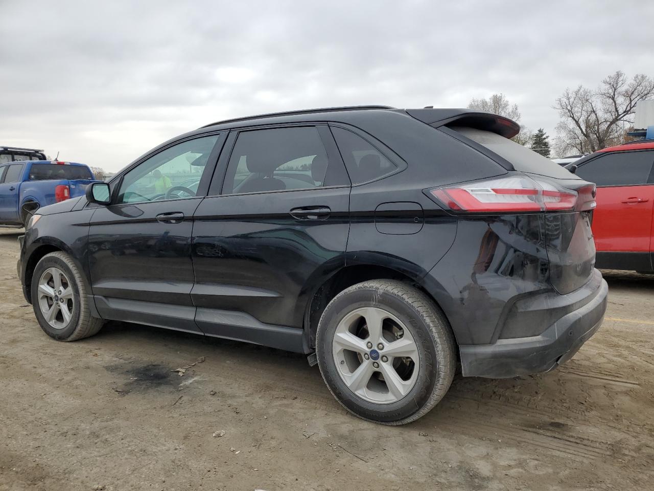 2021 FORD EDGE SE photo 2