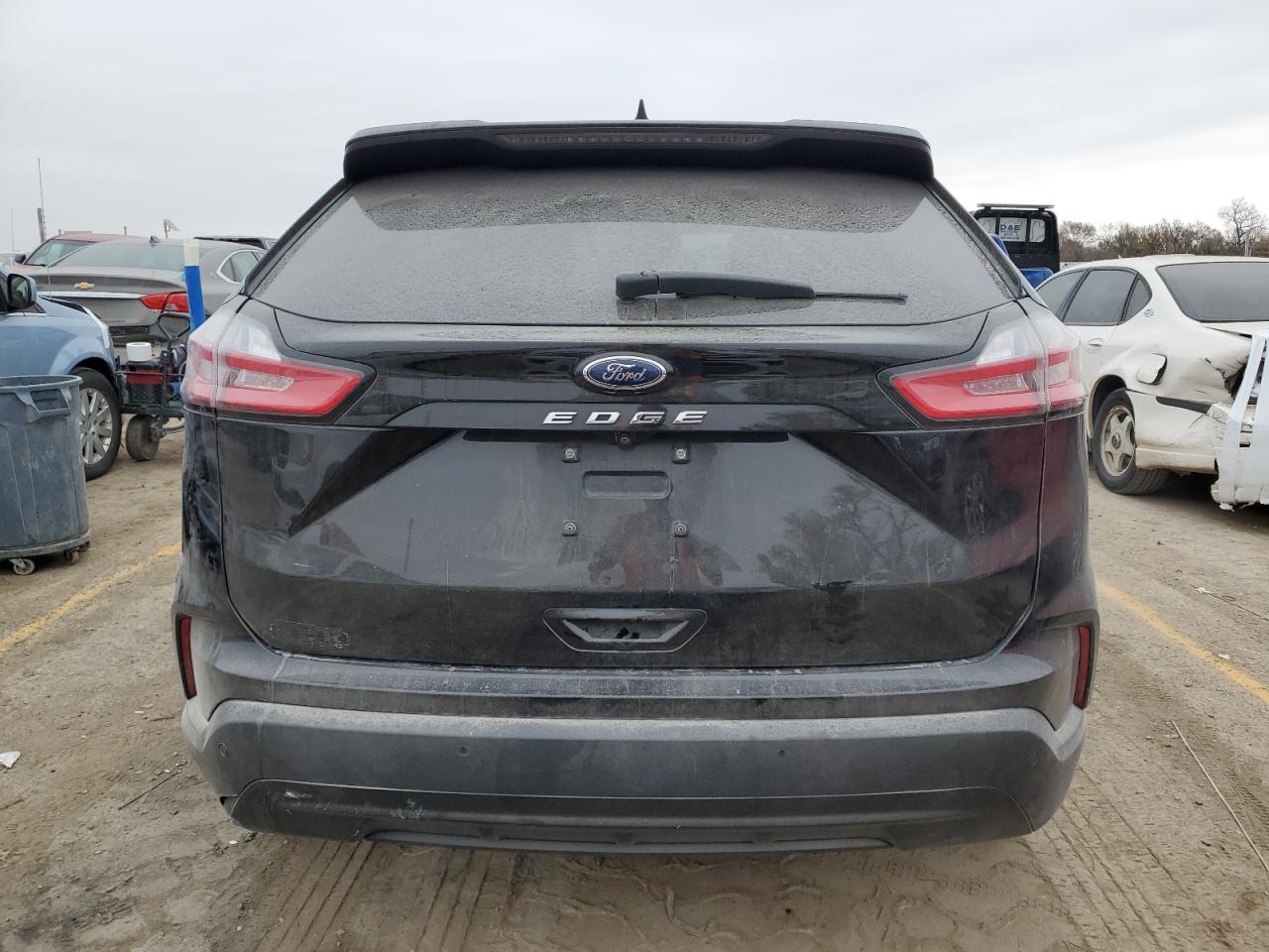 2021 FORD EDGE SE photo 6