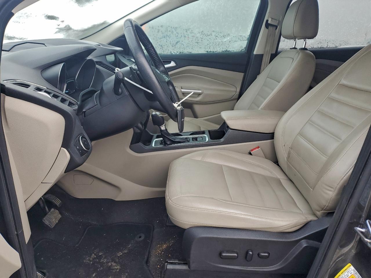 2017 FORD ESCAPE TITANIUM photo 19