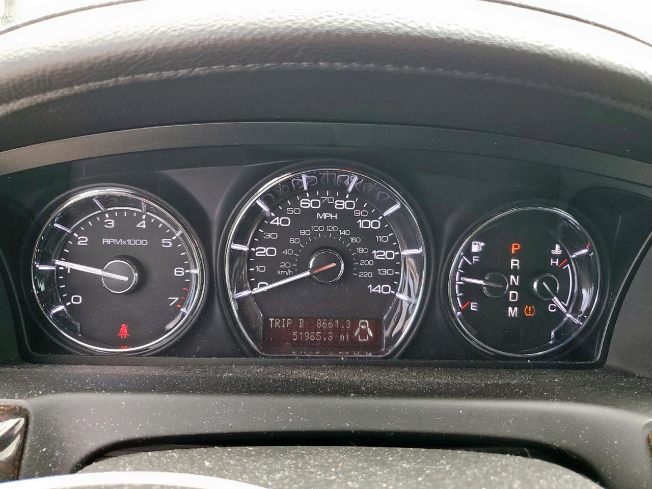 2011 LINCOLN MKS photo 9