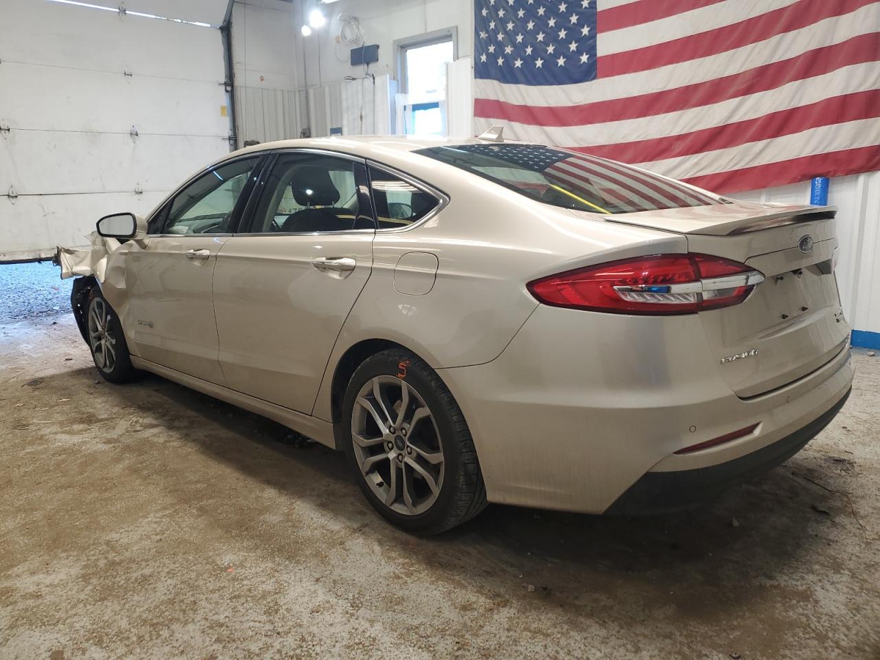 2019 FORD FUSION TITANIUM photo 2