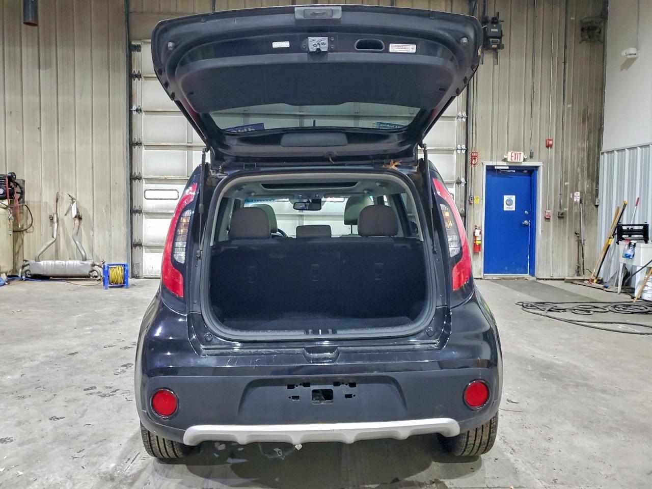 2017 KIA SOUL + photo 11