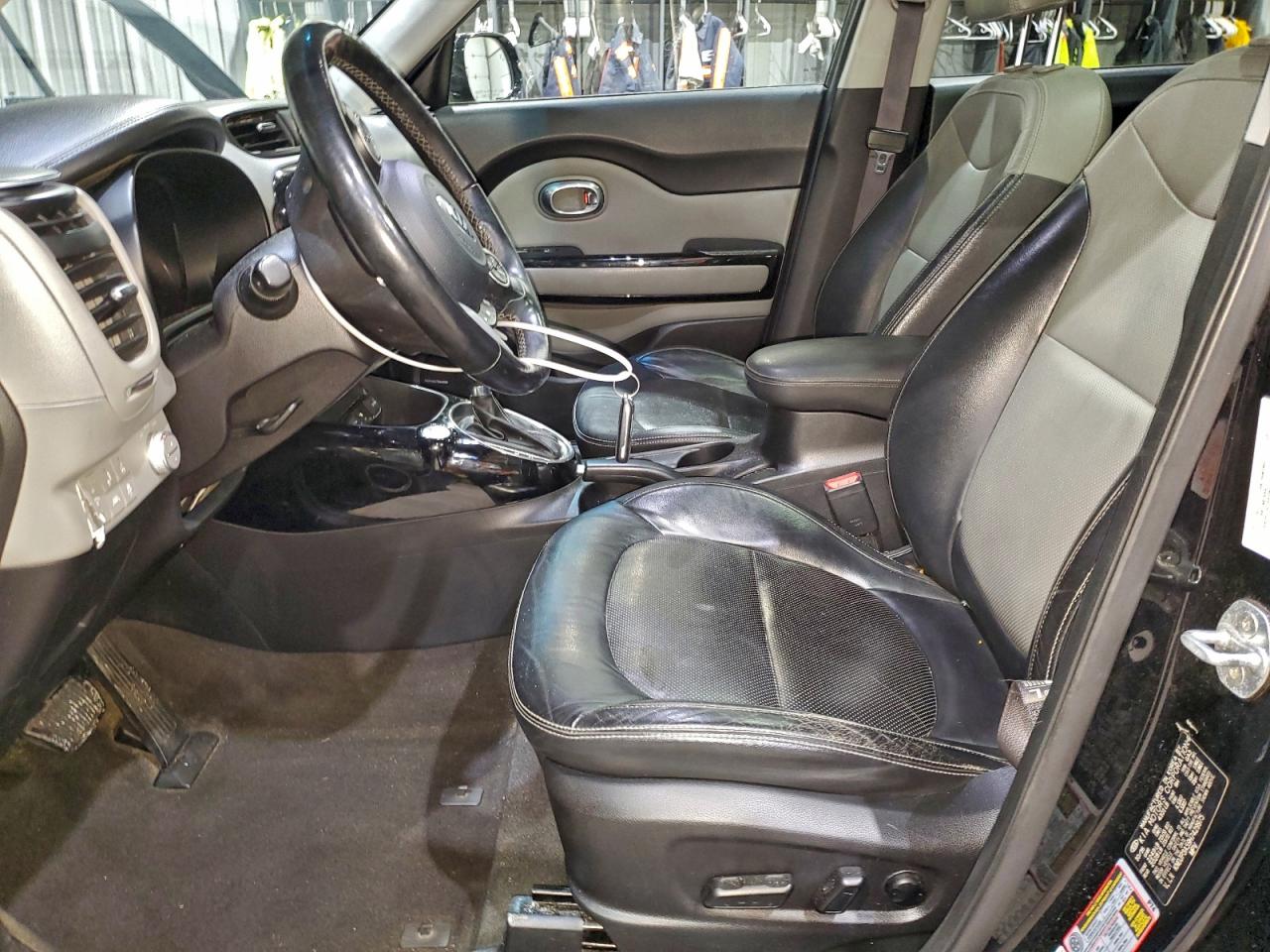 2017 KIA SOUL + photo 13