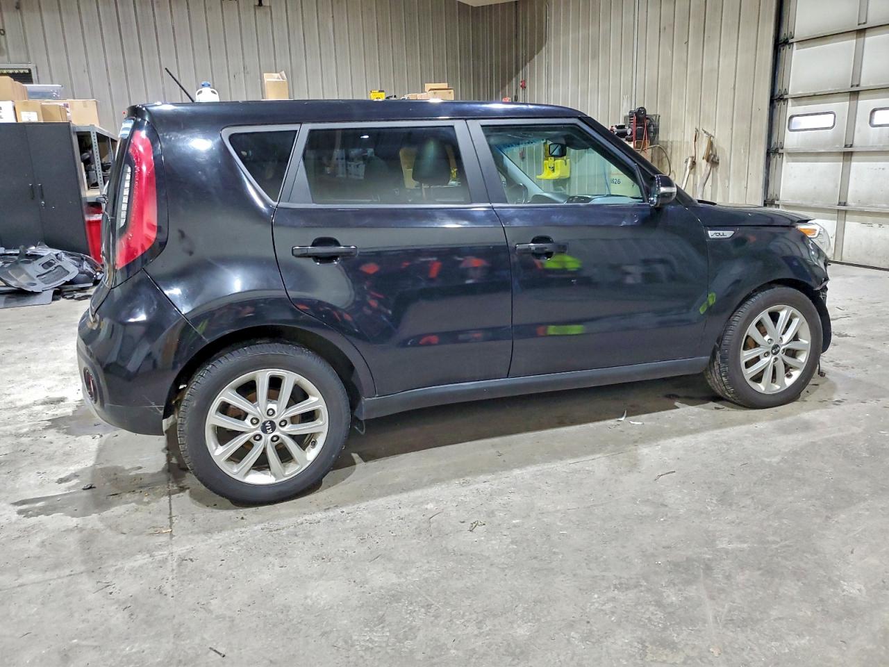 2017 KIA SOUL + photo 5