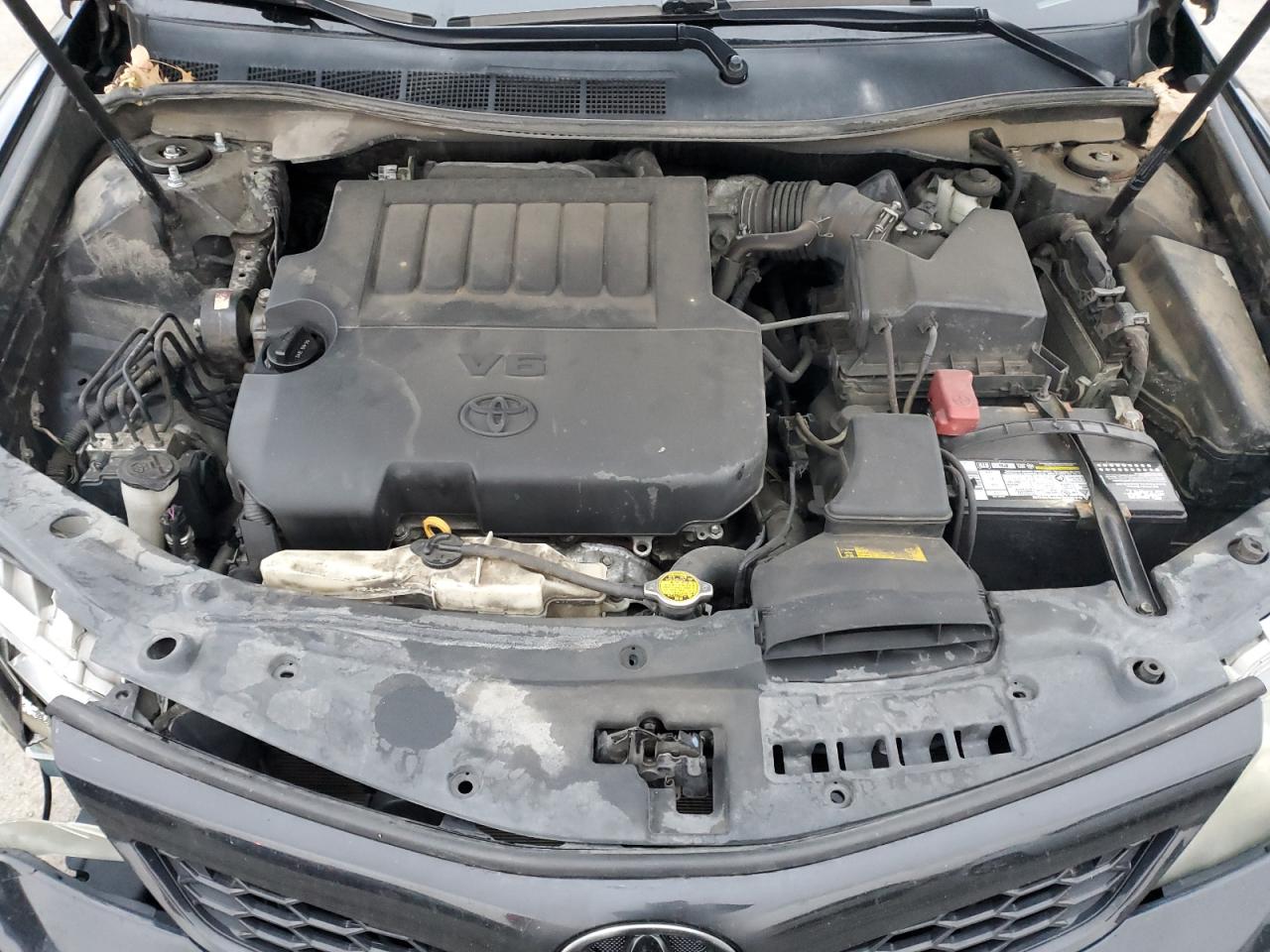 2012 TOYOTA CAMRY SE photo 11