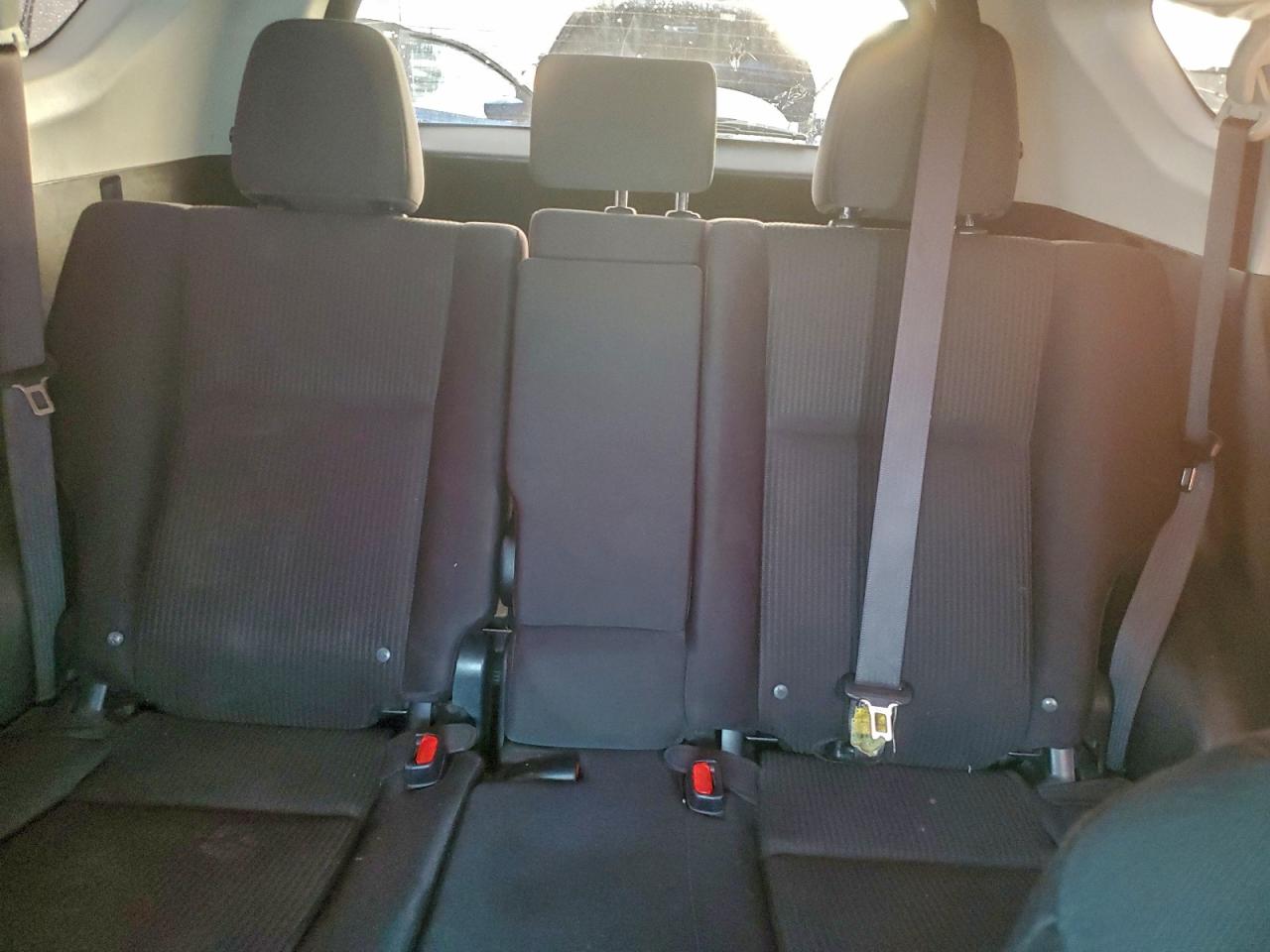 2018 TOYOTA RAV4 LE photo 19
