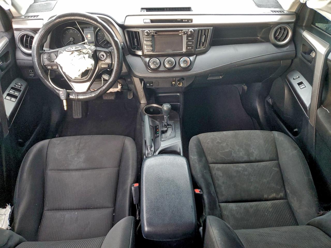 2018 TOYOTA RAV4 LE photo 15