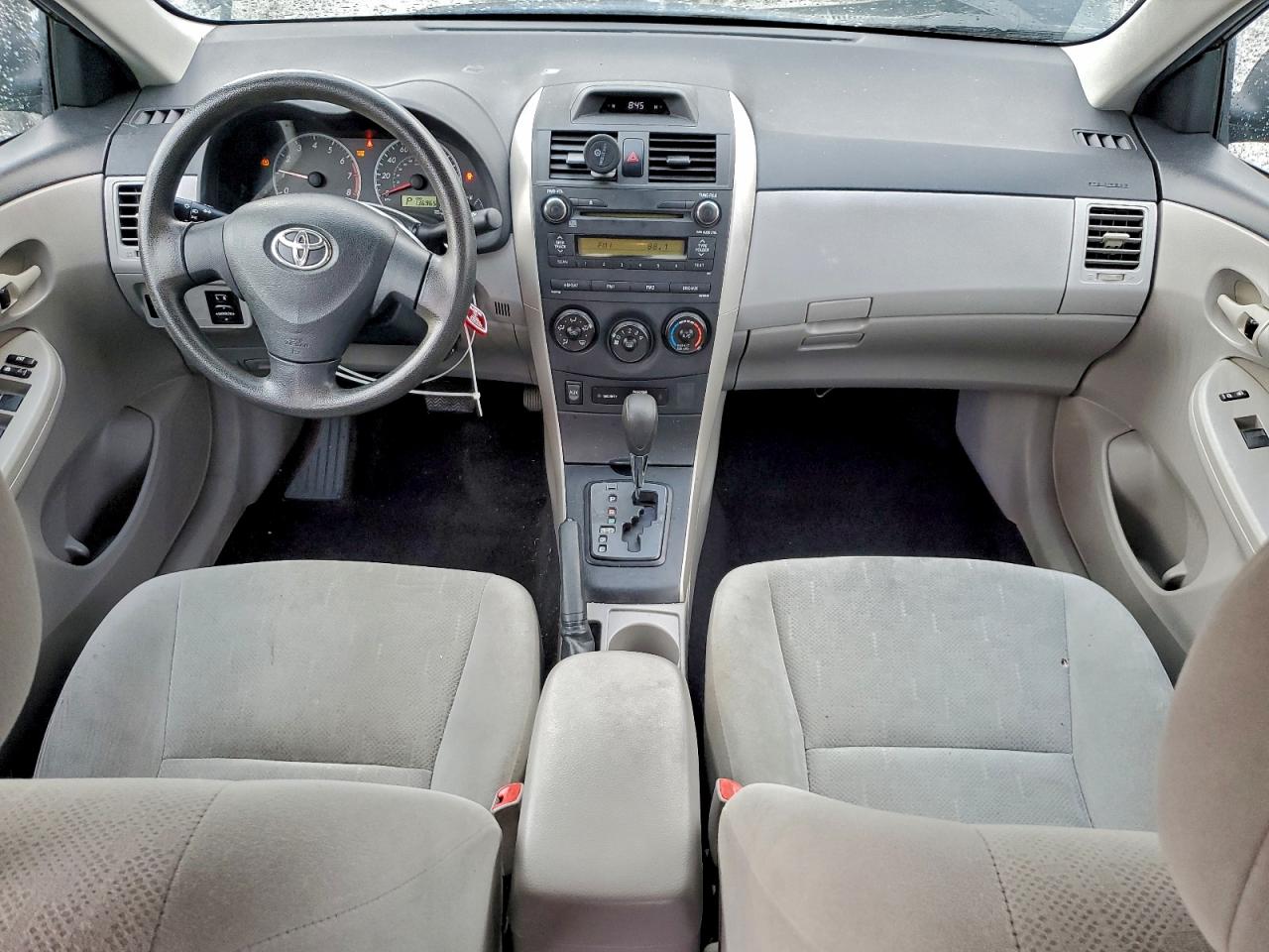 2013 TOYOTA COROLLA photo 15
