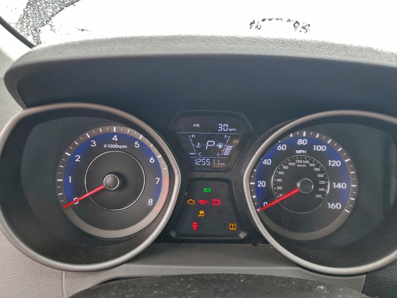 2016 HYUNDAI ELANTRA SE photo 9