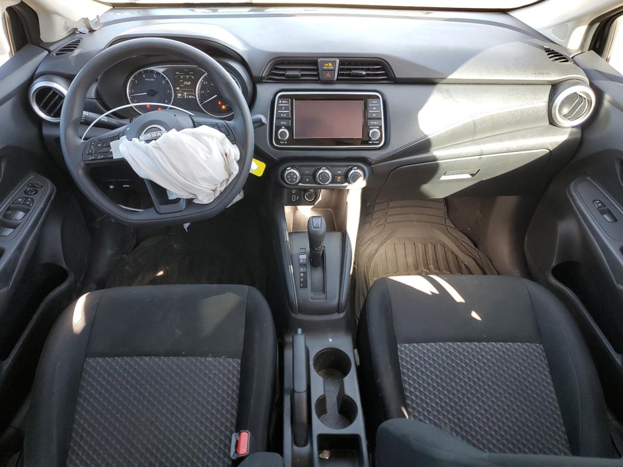 2024 NISSAN VERSA S photo 8