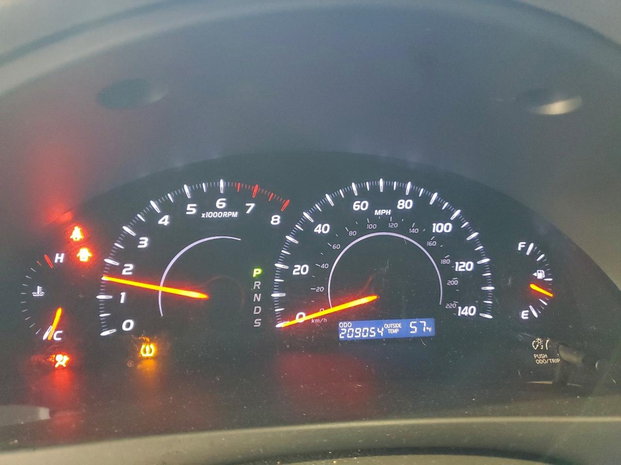 2011 TOYOTA CAMRY BASE photo 17