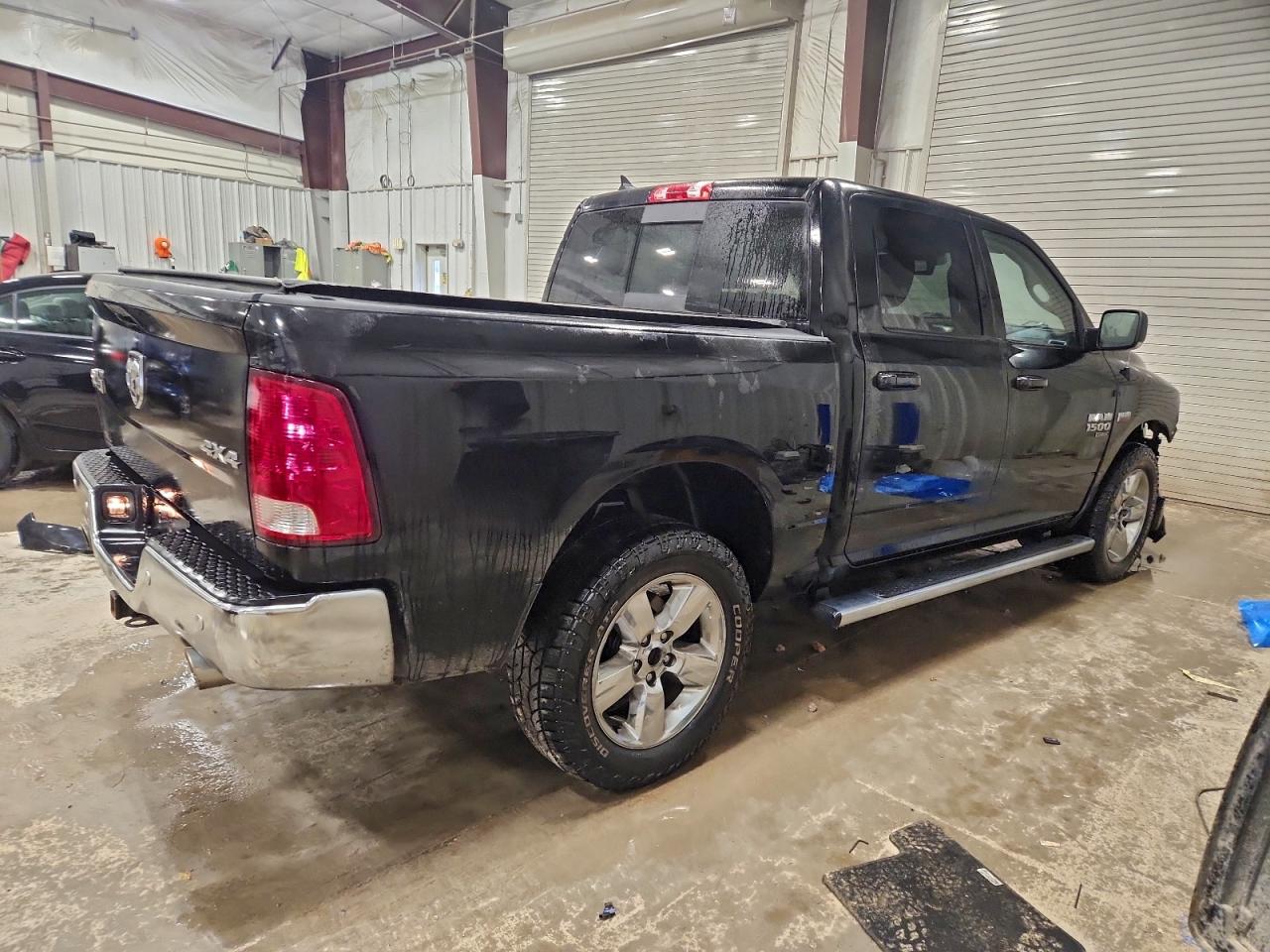 2019 RAM 1500 CLASSIC SLT photo 5