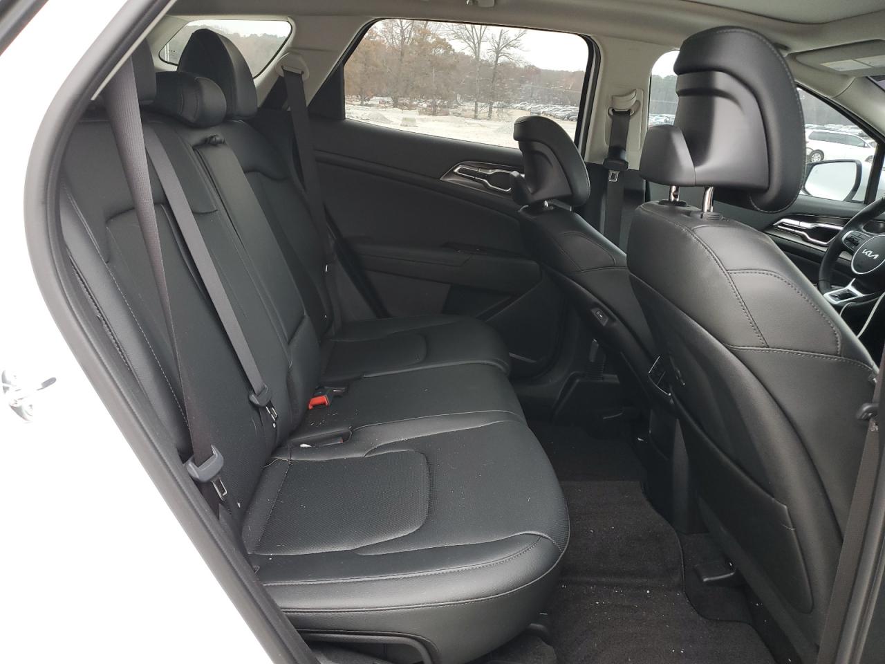 2025 KIA SPORTAGE EX photo 11