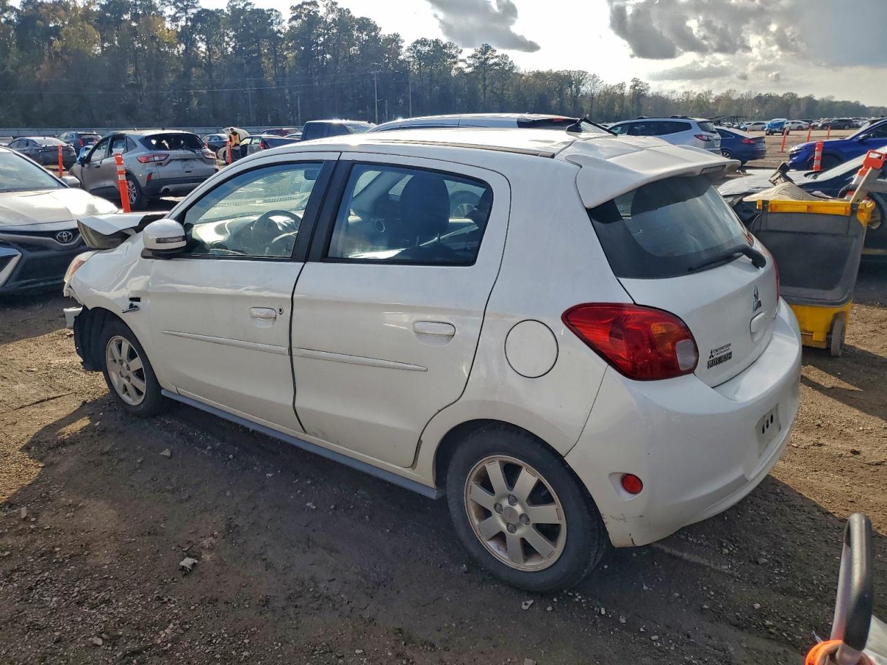2015 MITSUBISHI MIRAGE ES photo 2