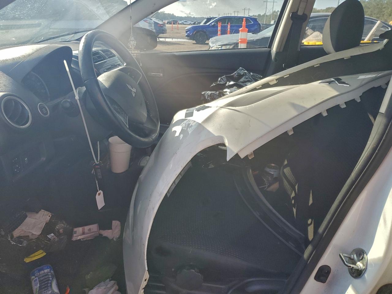 2015 MITSUBISHI MIRAGE ES photo 7