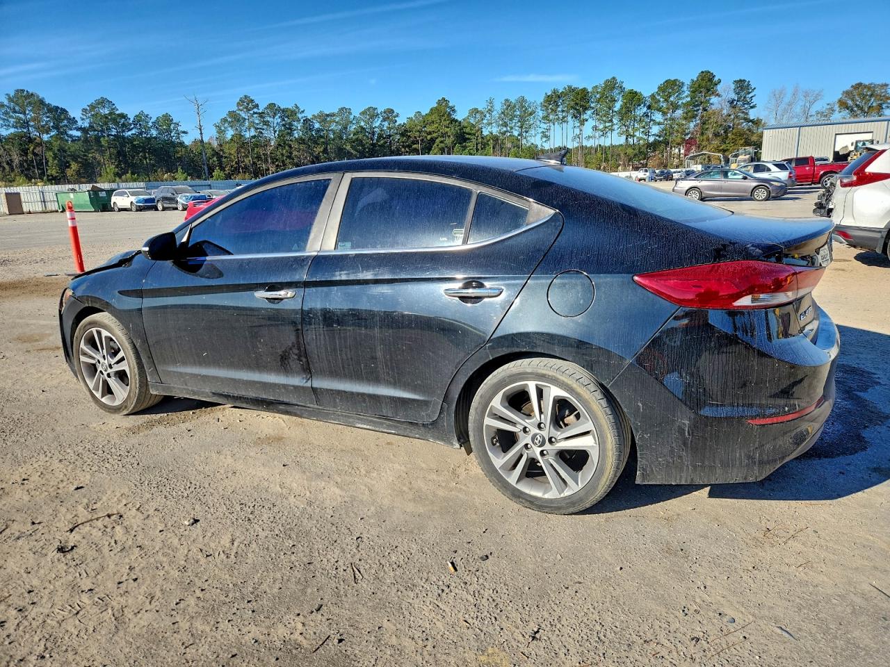 2017 HYUNDAI ELANTRA SE photo 2