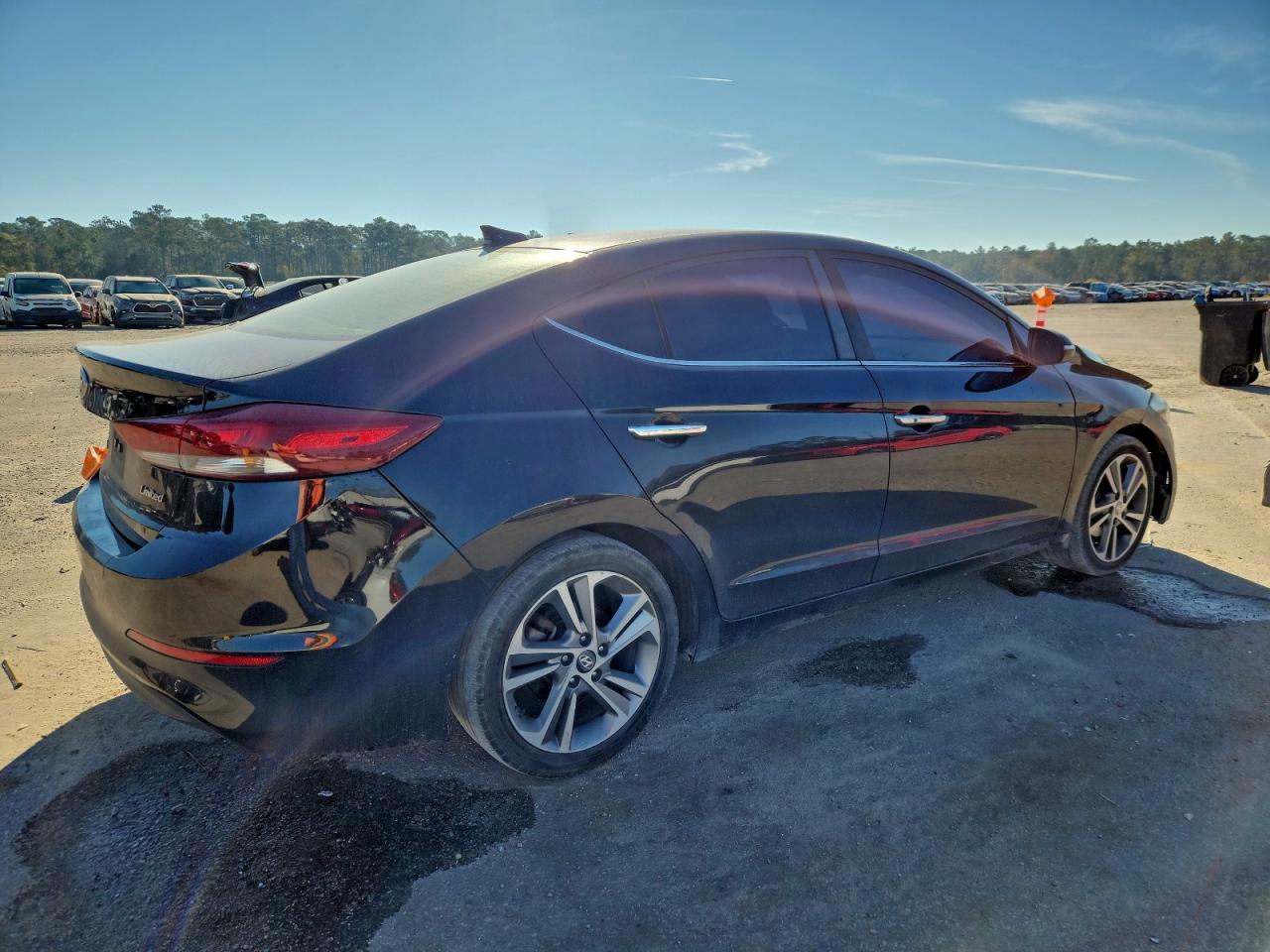 2017 HYUNDAI ELANTRA SE photo 3