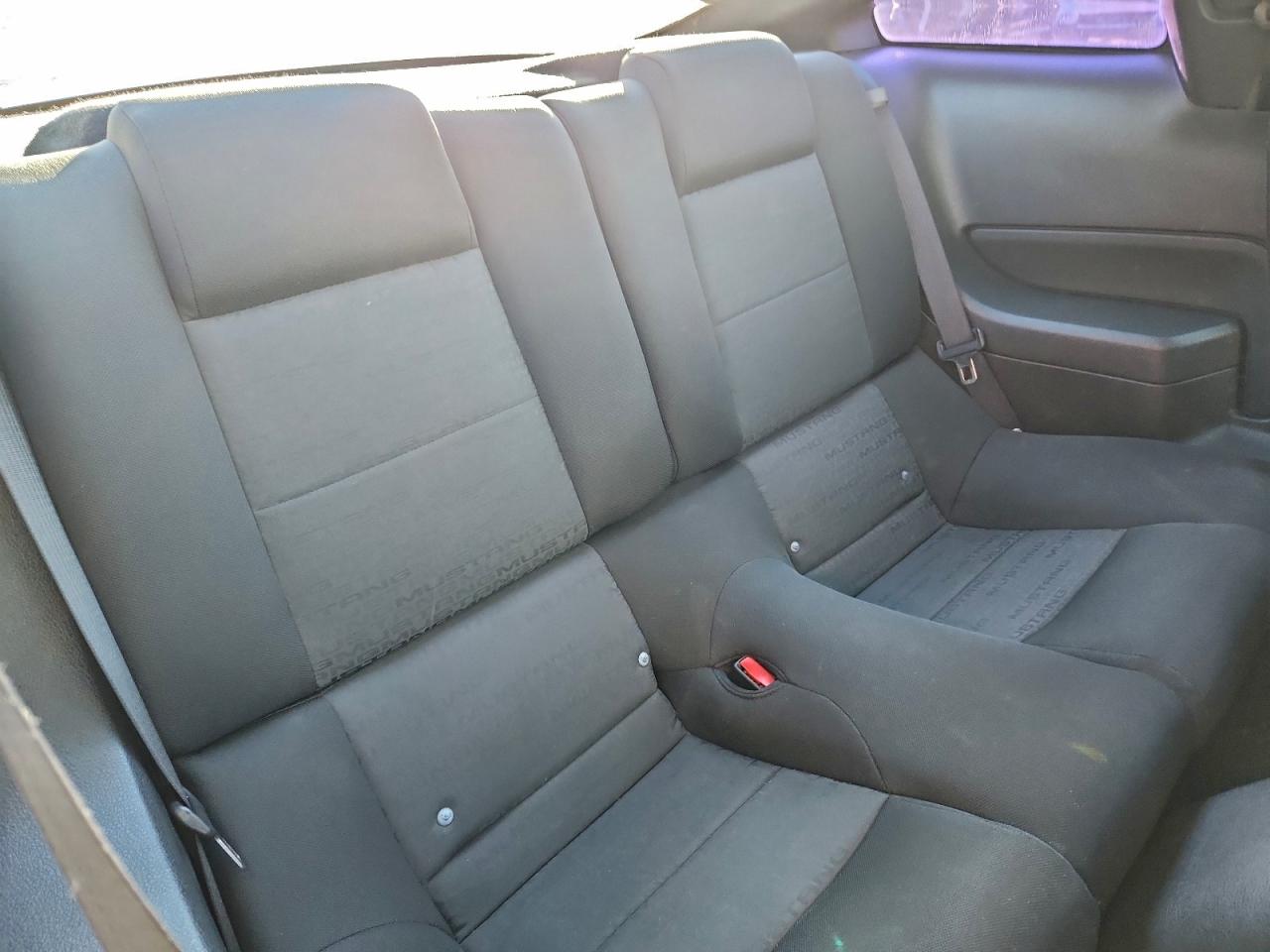 2006 FORD MUSTANG photo 10