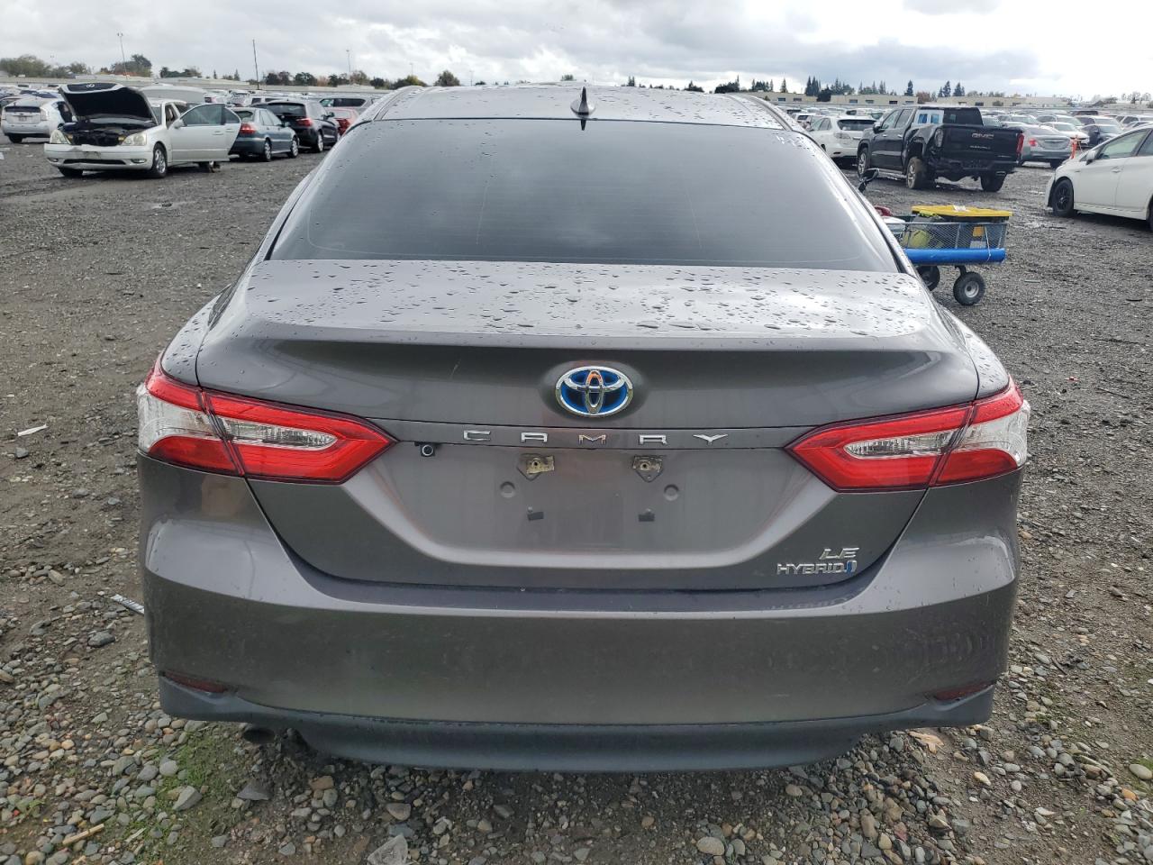 2020 TOYOTA CAMRY LE photo 6