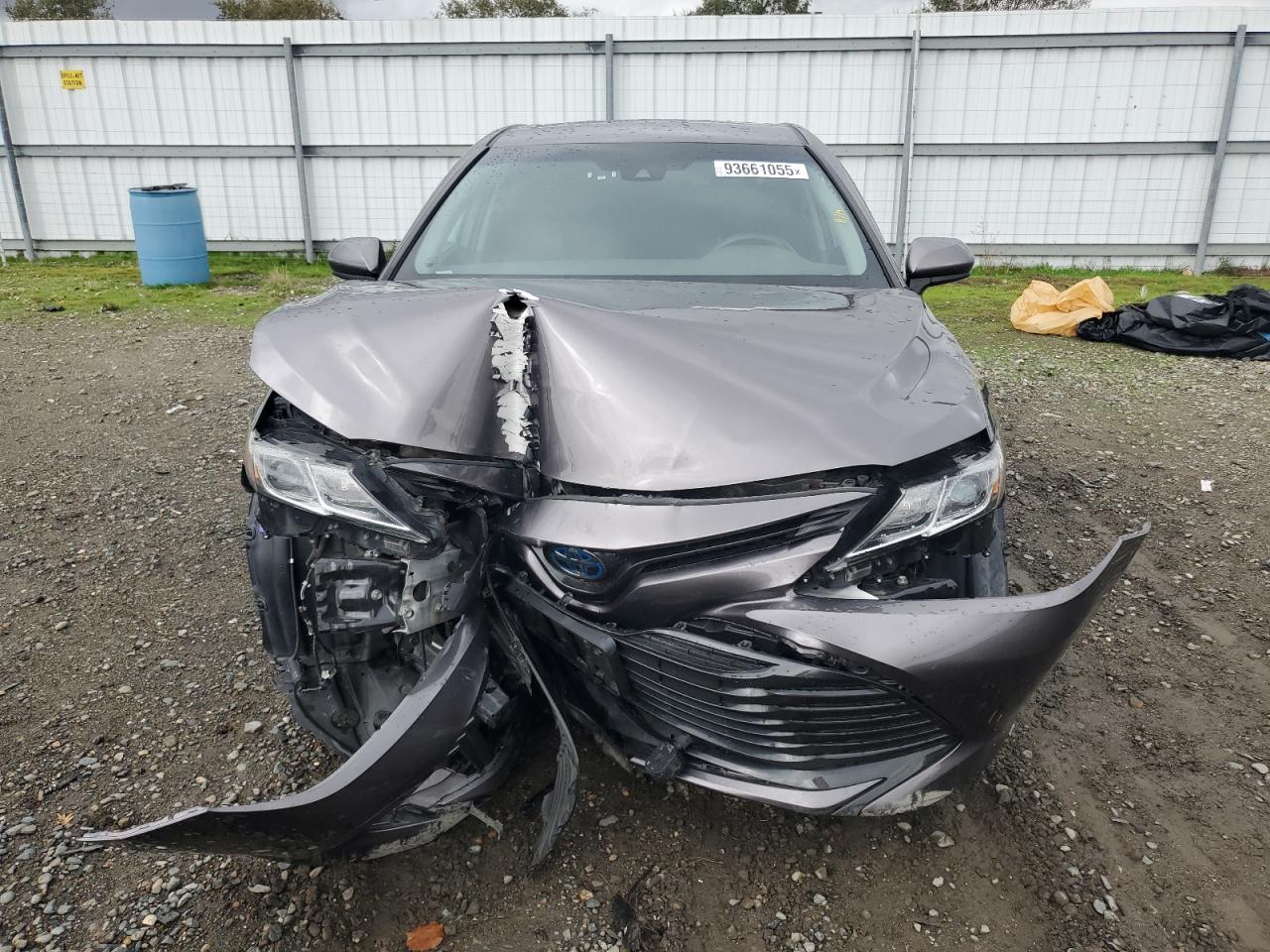 2020 TOYOTA CAMRY LE photo 5