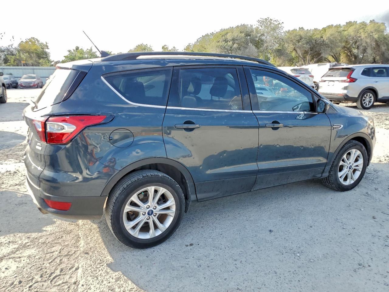 2019 FORD ESCAPE SEL photo 3