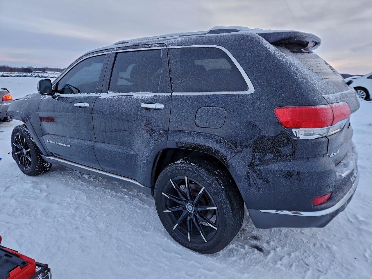 2014 JEEP GRAND CHEROKEE SUMMIT photo 3
