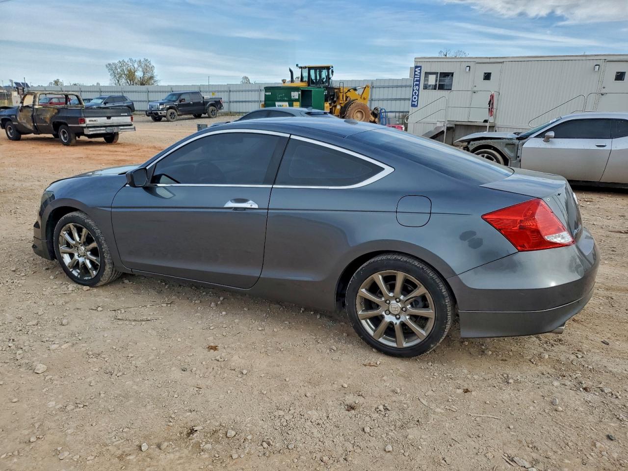 2011 HONDA ACCORD EXL photo 2