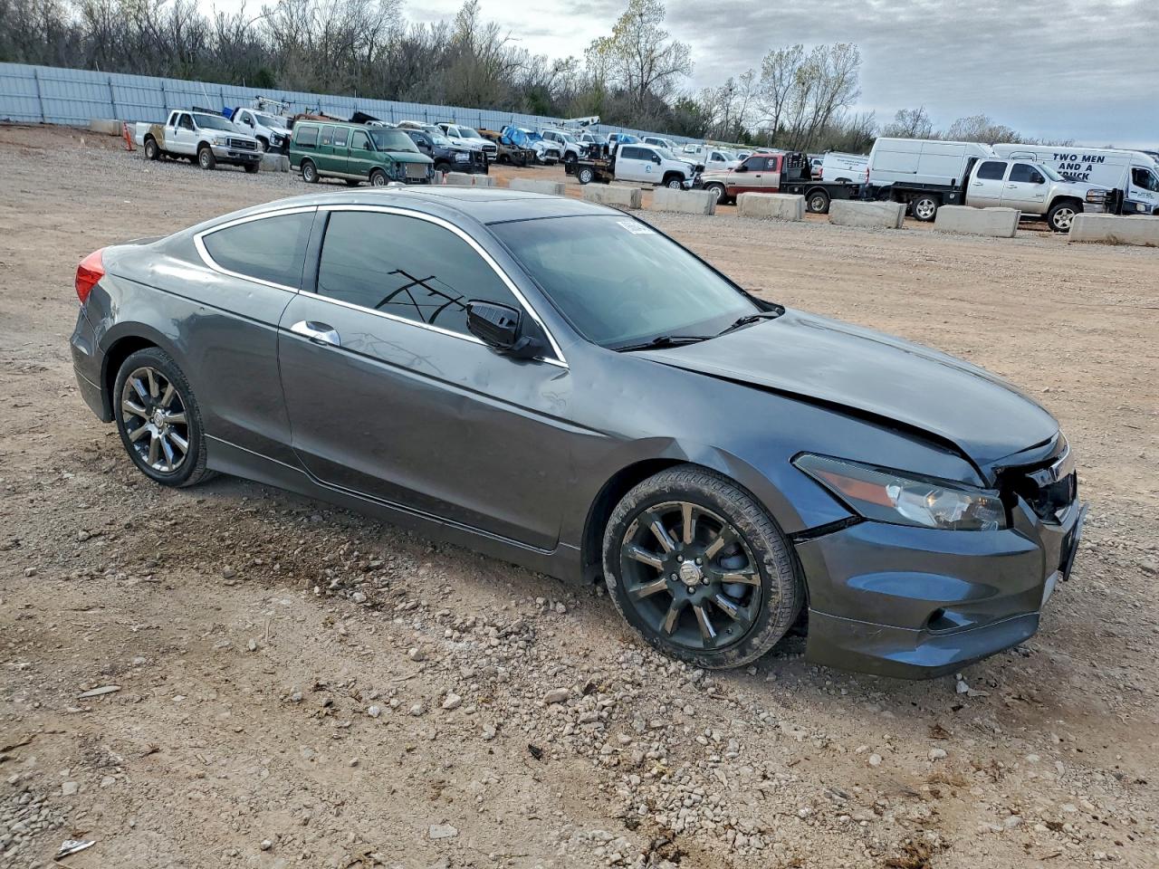 2011 HONDA ACCORD EXL photo 4