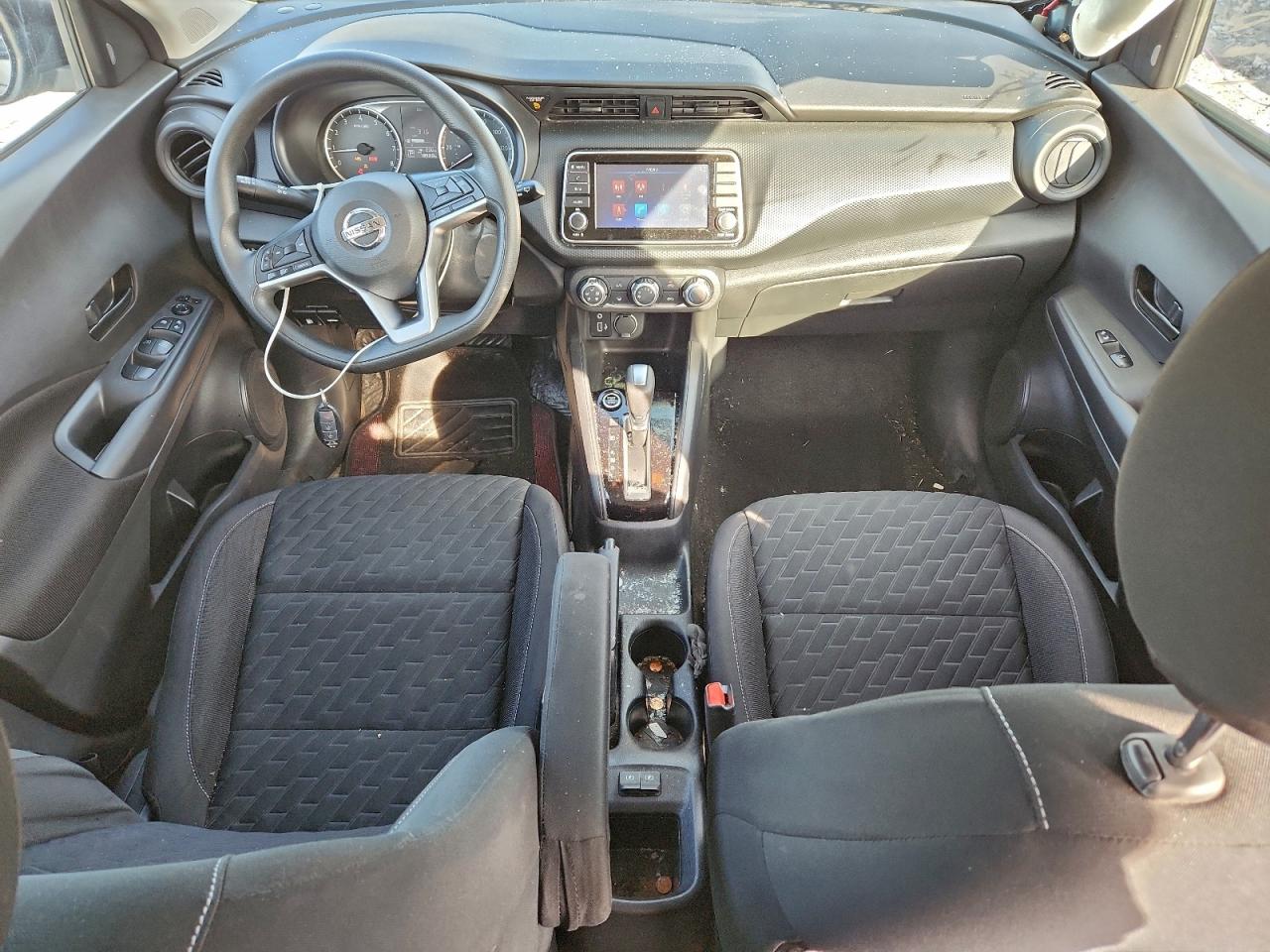 2021 NISSAN KICKS S photo 8