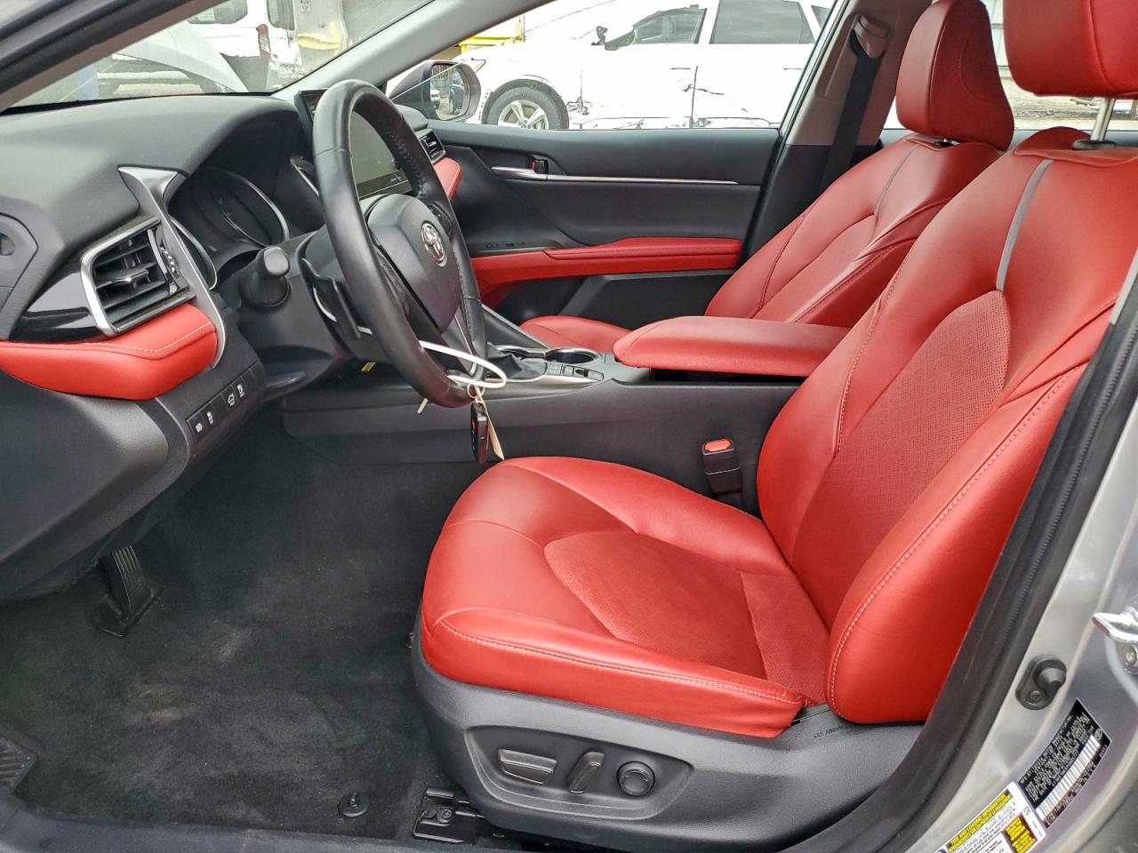 2023 TOYOTA CAMRY XSE photo 7