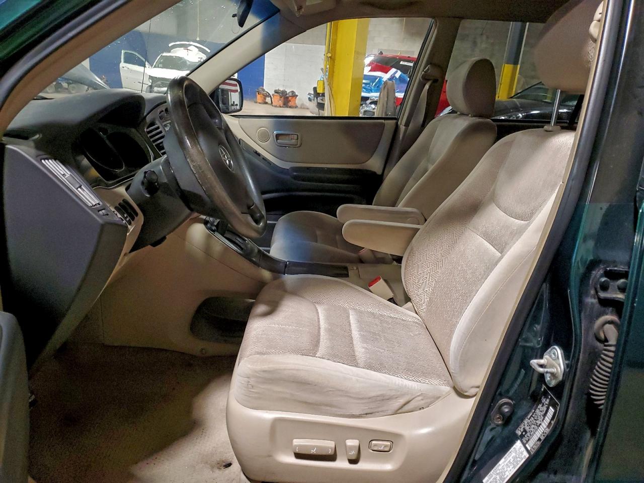 2003 TOYOTA HIGHLANDER LIMITED photo 7