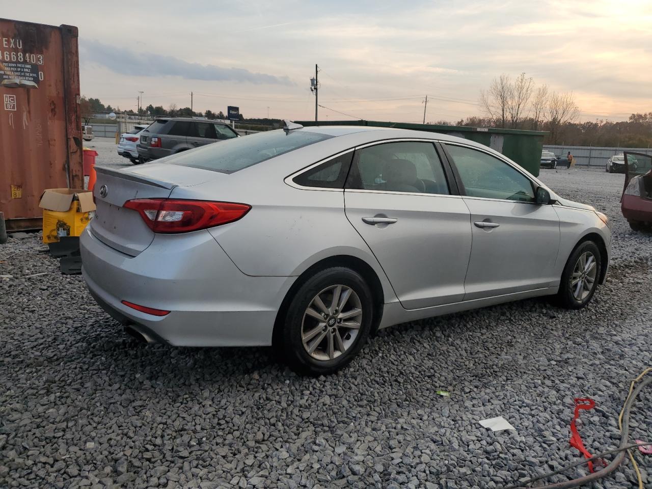 2015 HYUNDAI SONATA SE photo 7