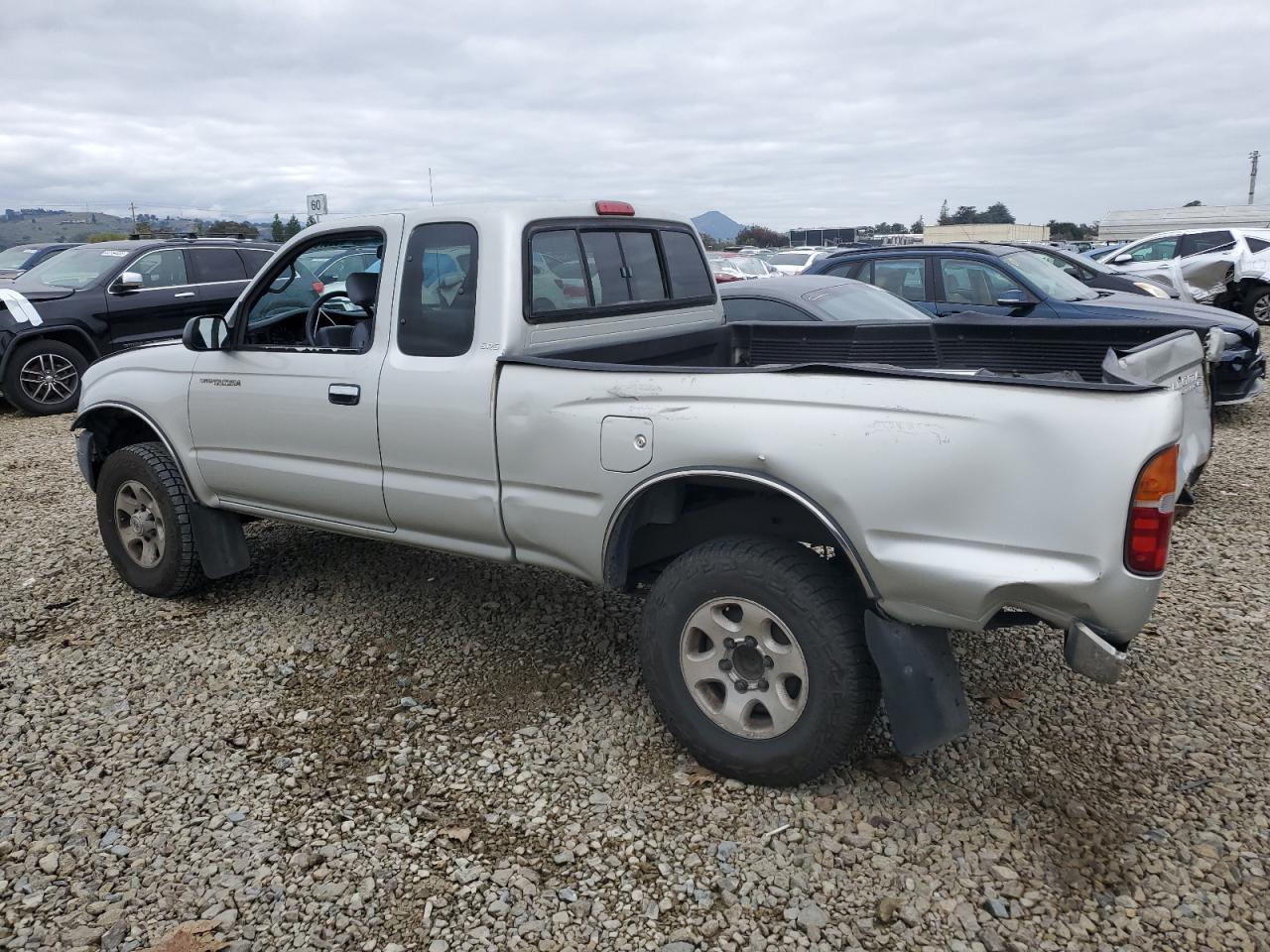 2000 TOYOTA TACOMA XTRACAB PRERUNNER photo 4