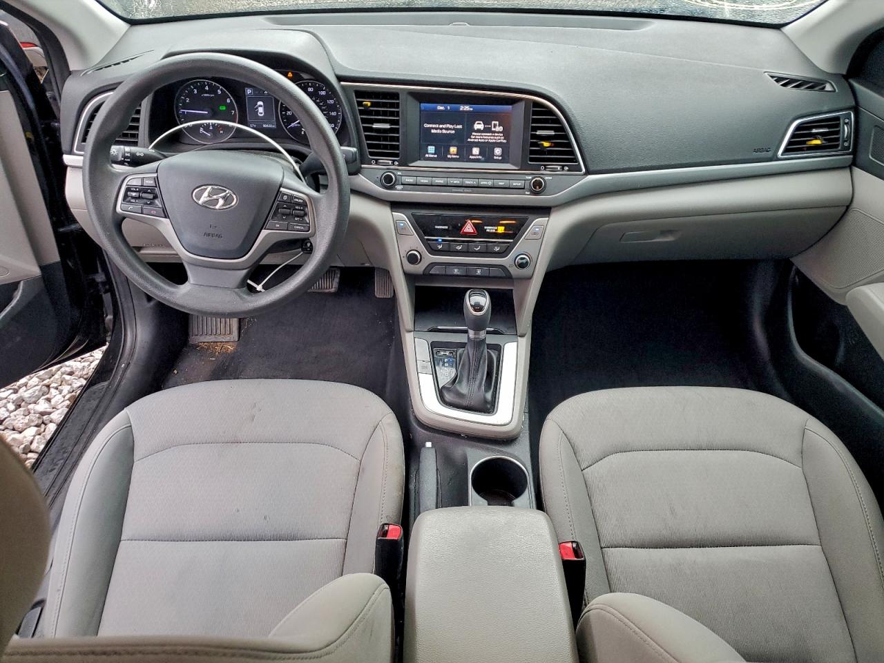 2018 HYUNDAI ELANTRA SEL photo 8