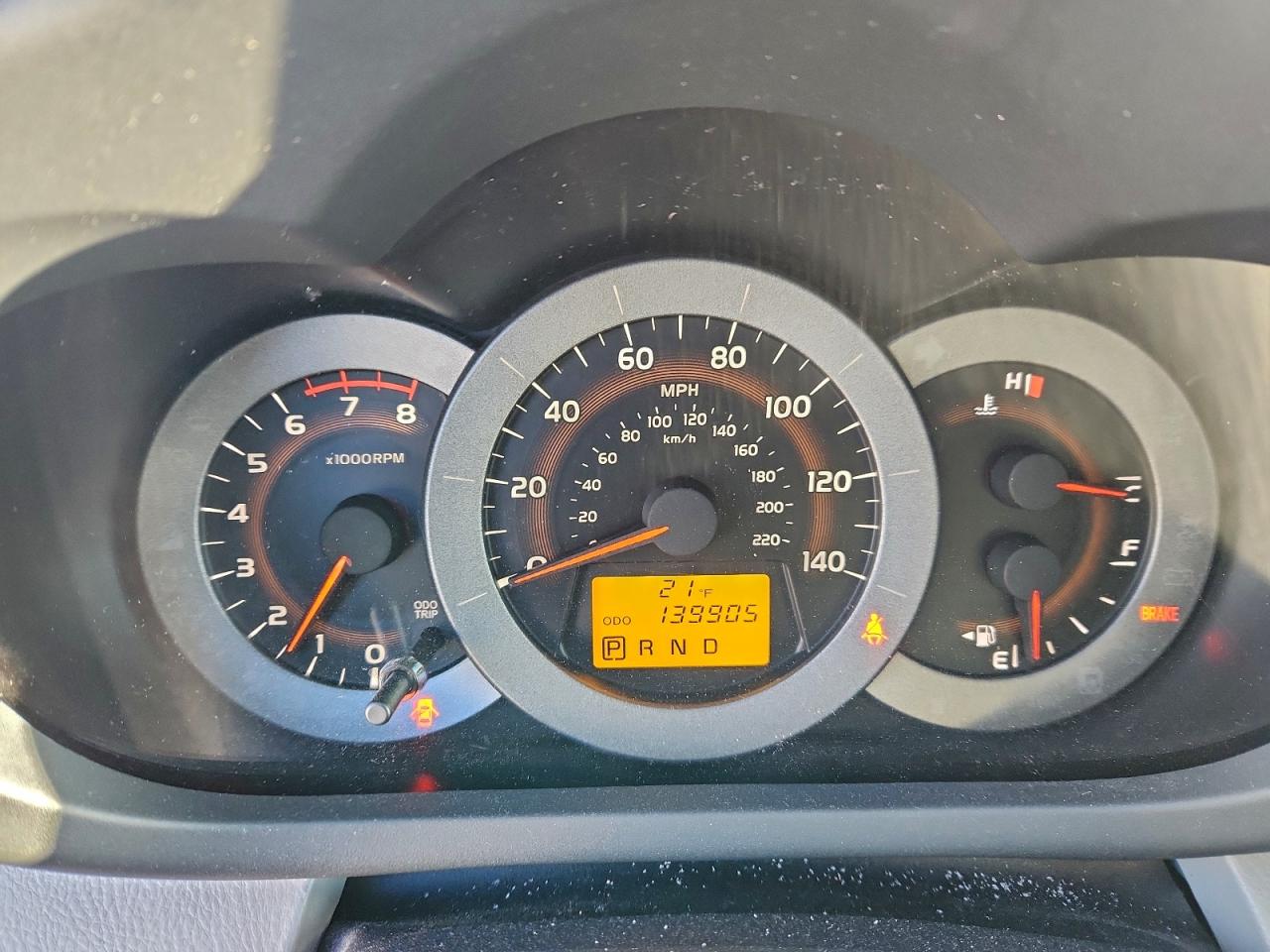 2011 TOYOTA RAV4 BASE photo 25