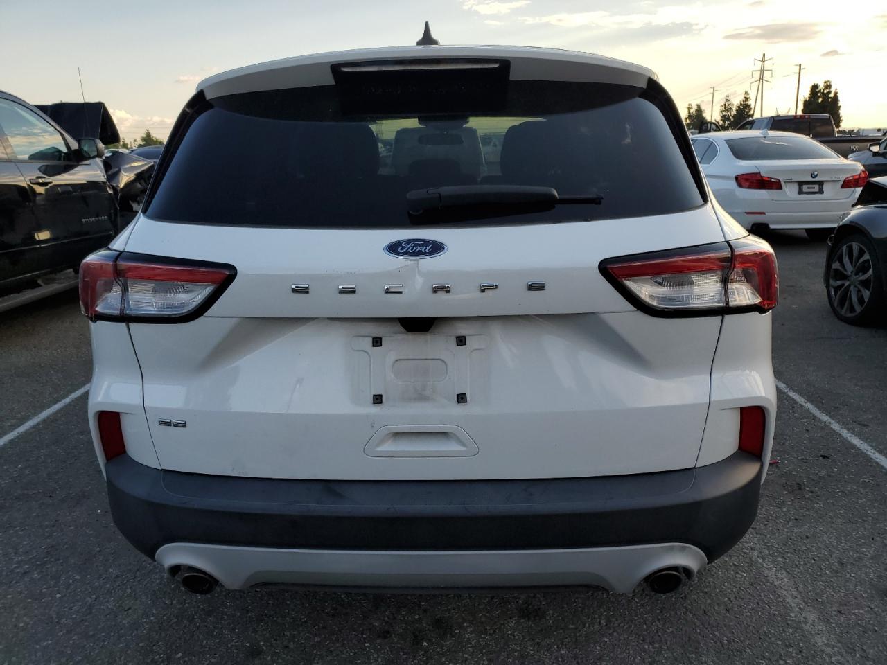 2022 FORD ESCAPE SE photo 6