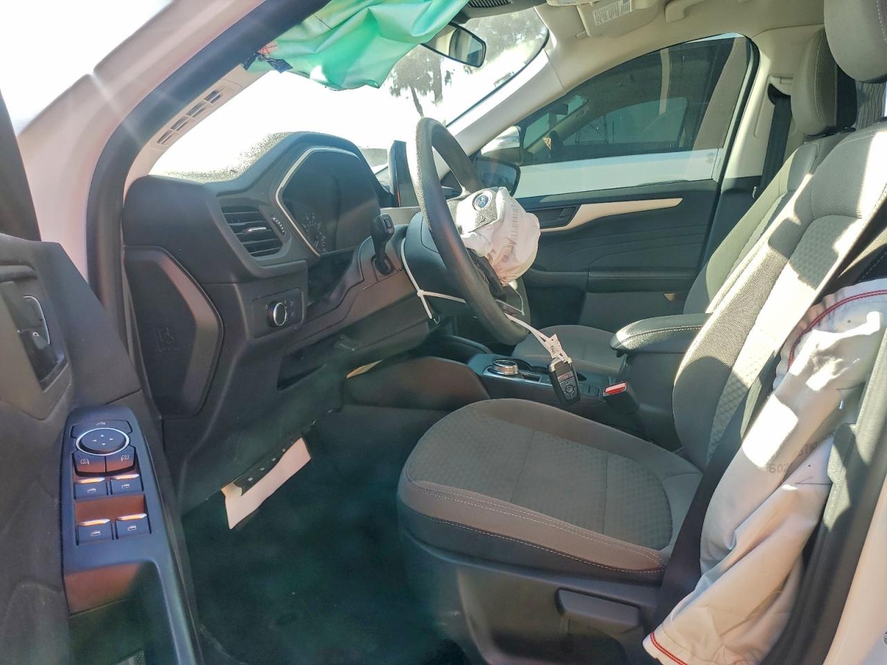 2022 FORD ESCAPE SE photo 7