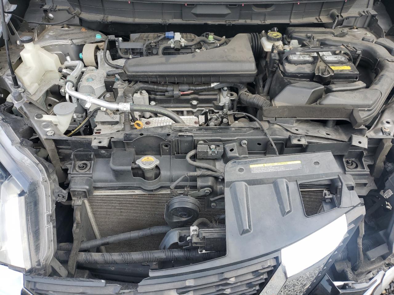 2018 NISSAN ROGUE S photo 12