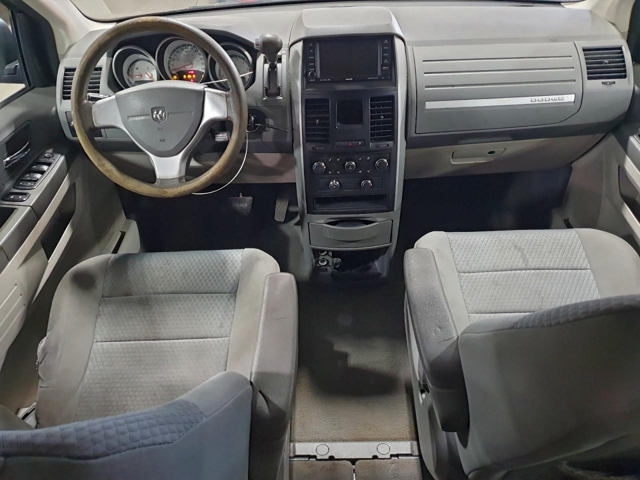 2010 DODGE GRAND CARAVAN SE photo 15