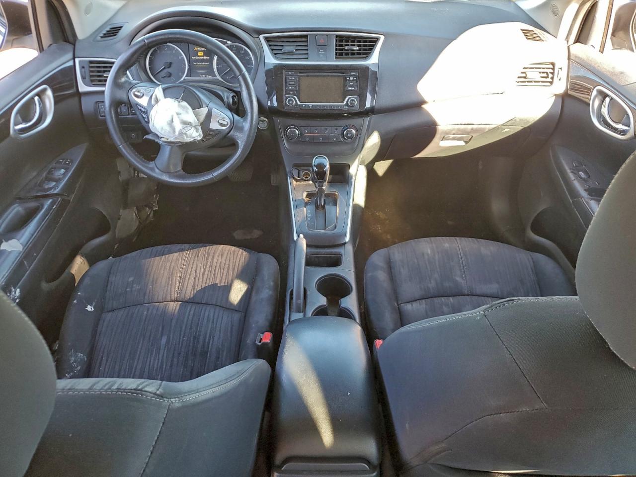 2016 NISSAN SENTRA photo 8