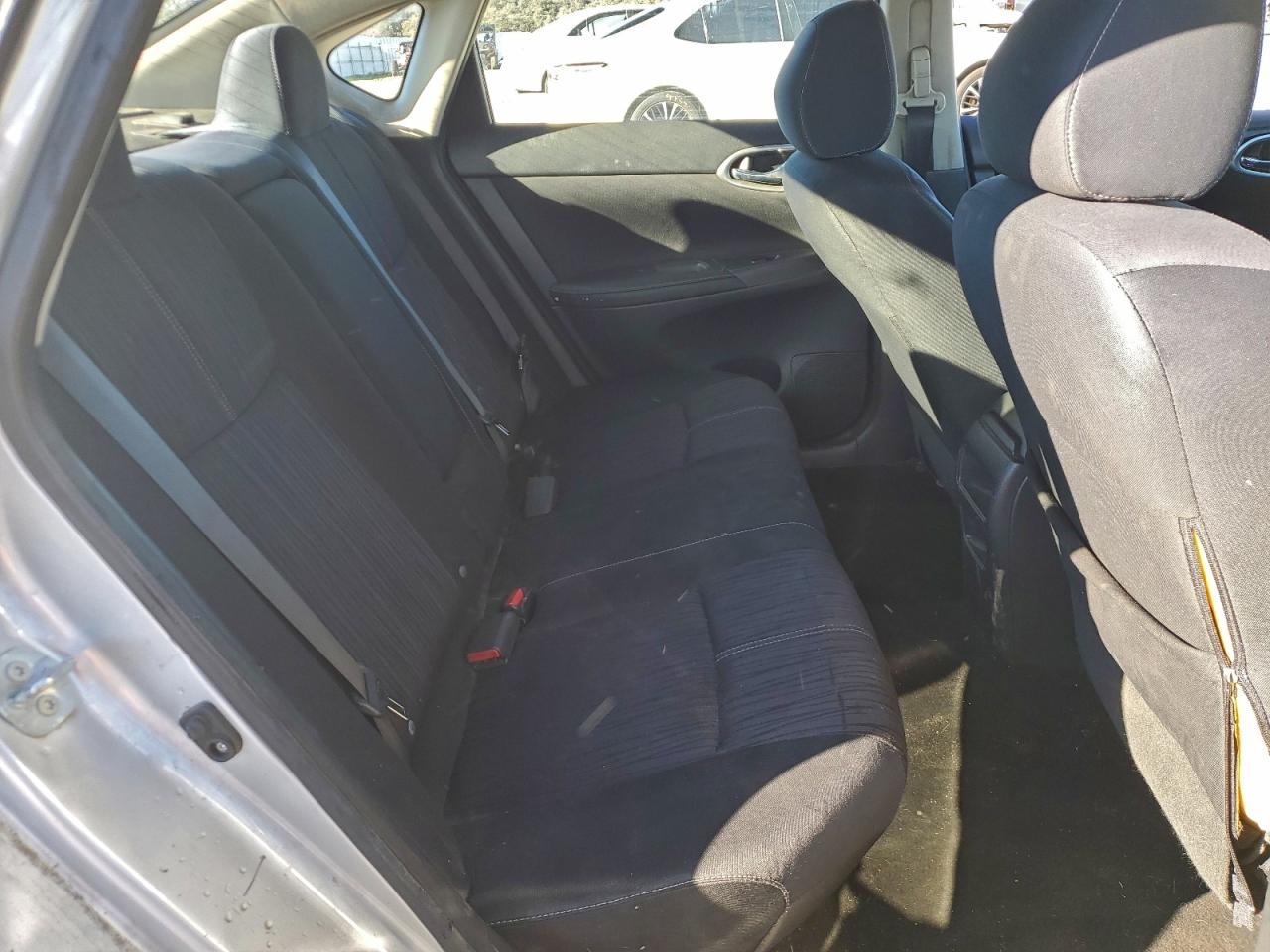 2016 NISSAN SENTRA photo 10