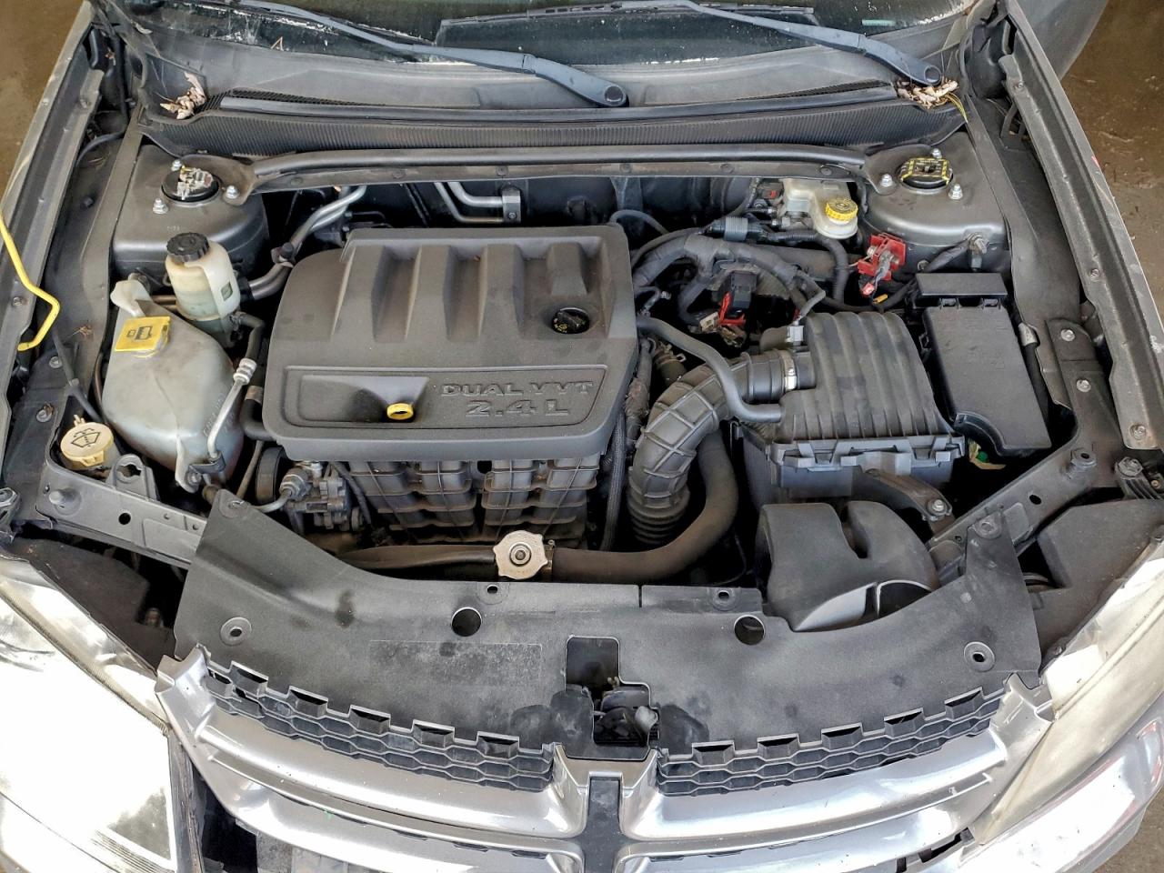 2013 DODGE AVENGER SXT photo 11