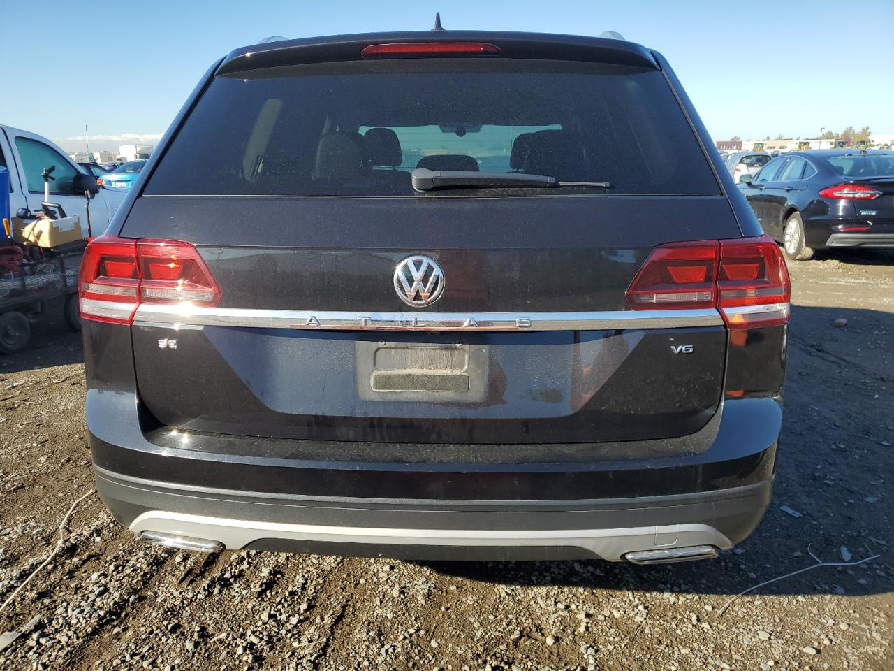 2018 VOLKSWAGEN ATLAS SE photo 11