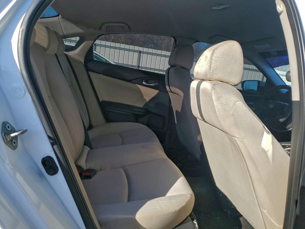 2016 HONDA CIVIC LX photo 10
