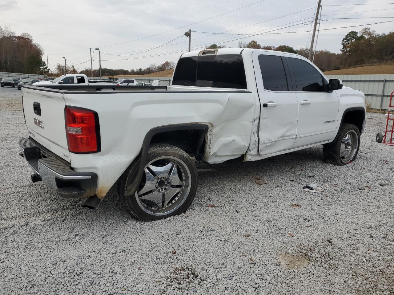 2014 GMC SIERRA C1500 SLE photo 3