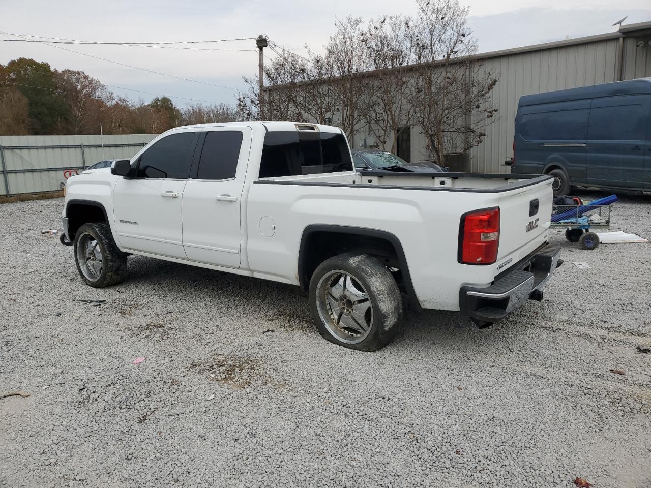 2014 GMC SIERRA C1500 SLE photo 2