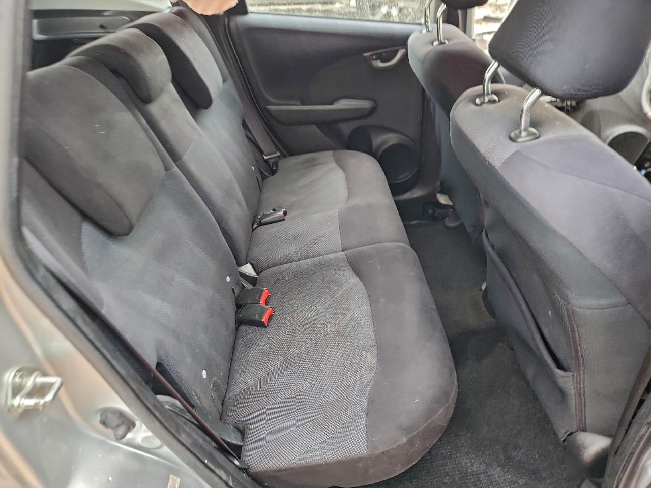 2011 HONDA FIT SPORT photo 10